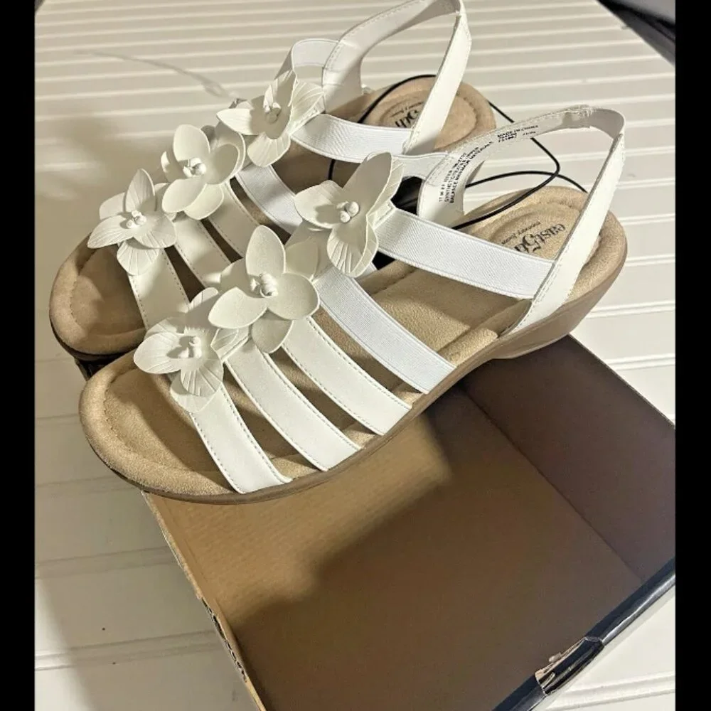east 5th Ister Women’s Heeled Sandals White Sz 11 M MSRP $60 - Picture 8 of 12